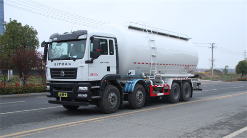 重汽汕德卡前四後八28方粉粒物料運輸車