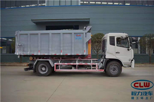 出口柬埔寨勾臂垃圾車(chē)及配套智能豬糞(fèn)轉運箱圖片