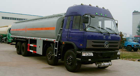 東風前四後八運油車