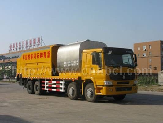 重汽豪泺瀝青碎石同步封層車